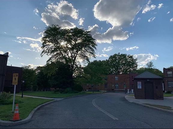 2nd image of 6981 Park Dr E #E