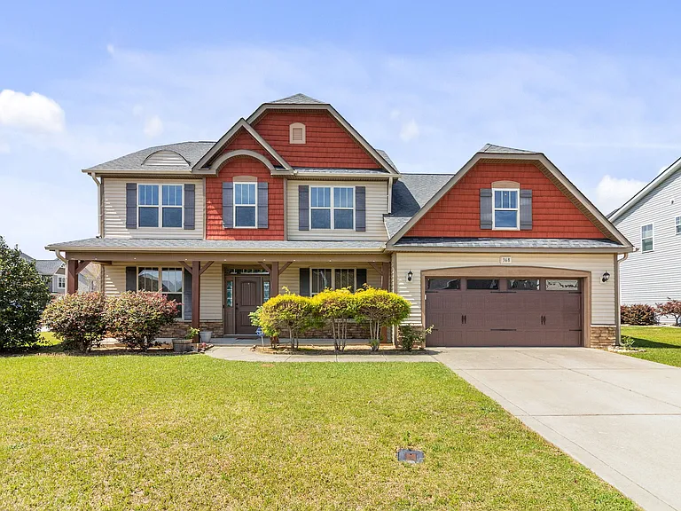 368 Exeter Dr — Photo 1