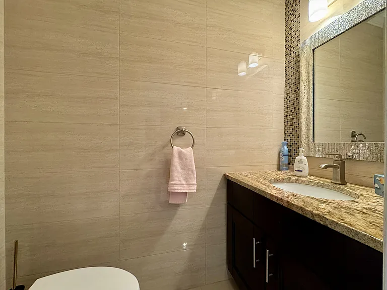 115 Chelsea Way — Photo 9
