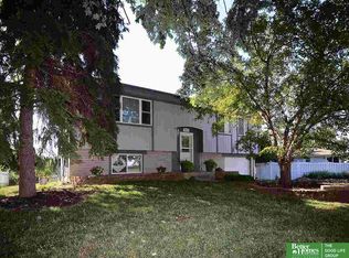 3803 N 212th St, Elkhorn, NE 68022