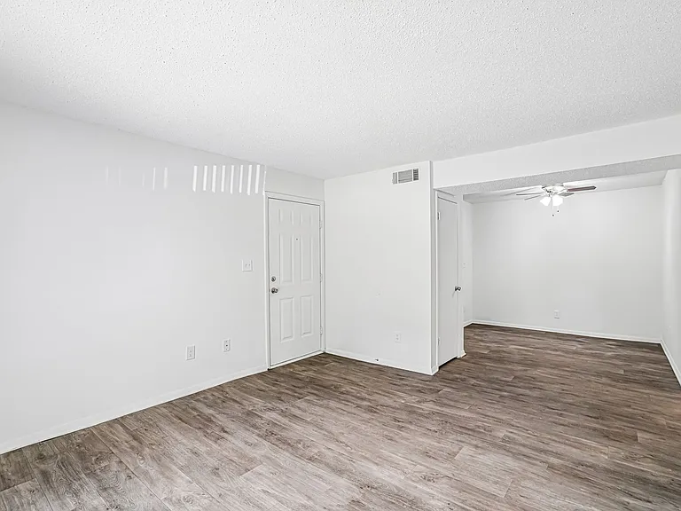 Lewis on Cascade Apartments — Photo 35