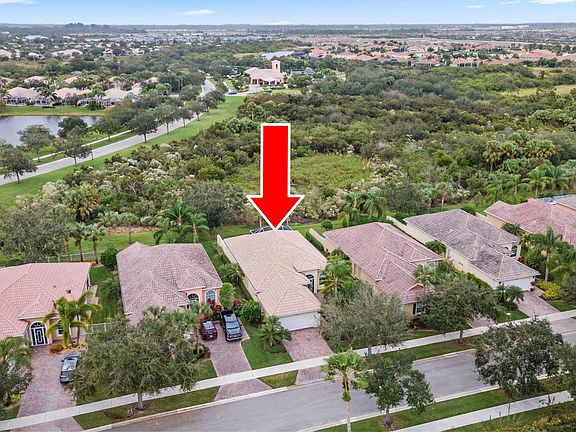 3rd image of 10697 SW Stratton Drive