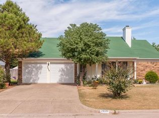 2630 Hamilton Dr, Grand Prairie, TX 75052