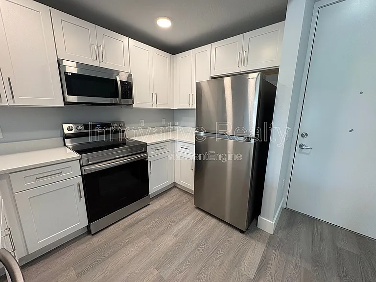2240 Florida Dr #101 — Photo 3