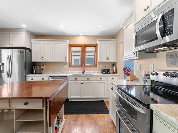 4th image of 637 Butler St