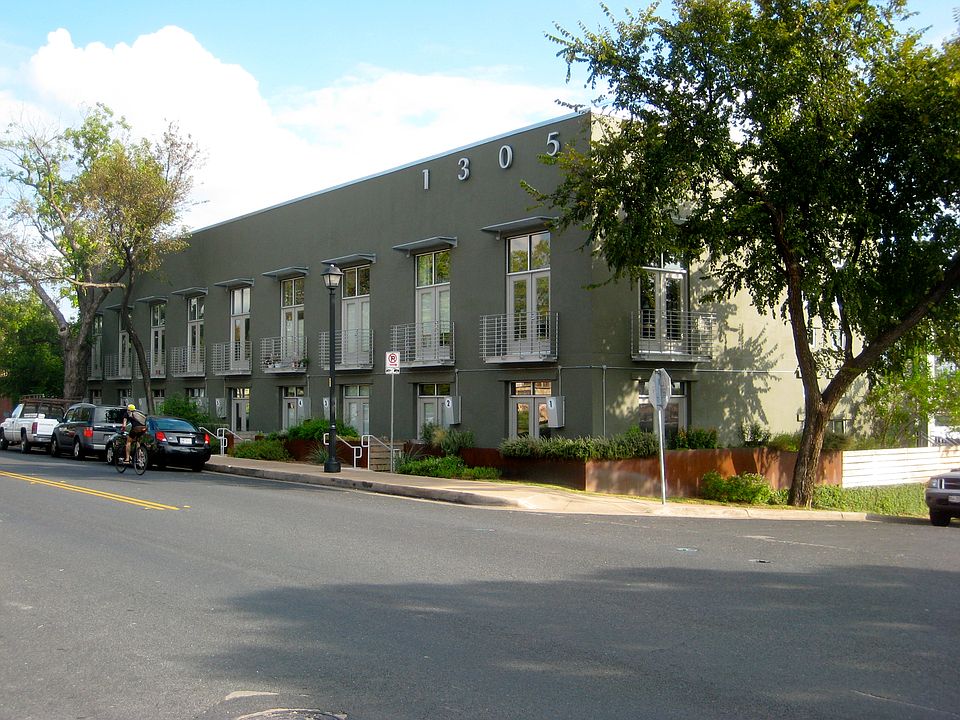 Exterior Front on 6th Street