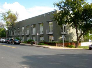 1305 E 6th St APT 1, Austin, TX 78702