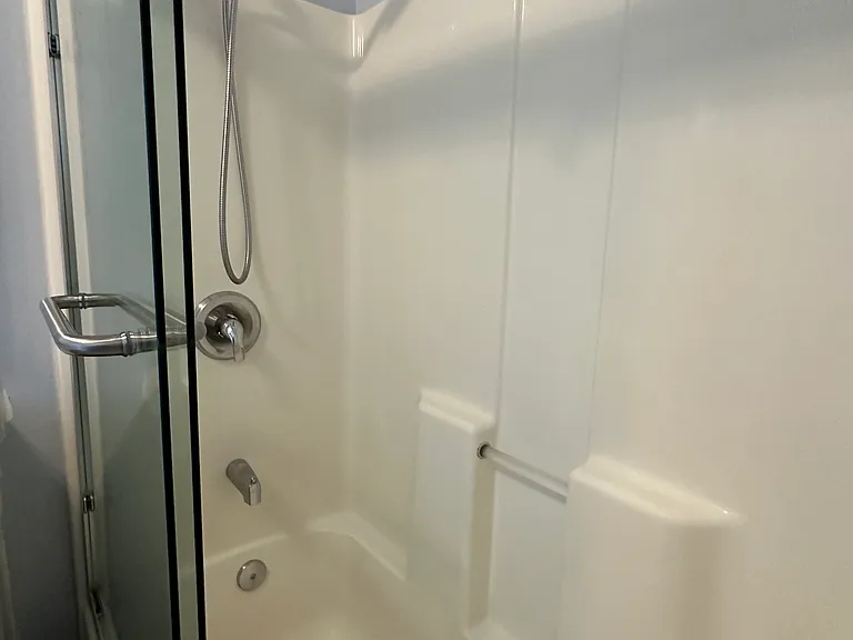 Noel Dr — Photo 10