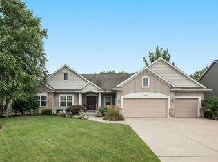 1654 Bristol Ridge Dr NW, Grand Rapids, MI 49544