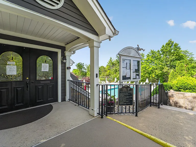 78 Mayfield Rd — Photo 3