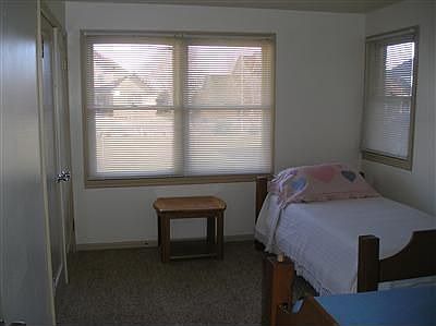 3rd image of 238 N Crestview Dr