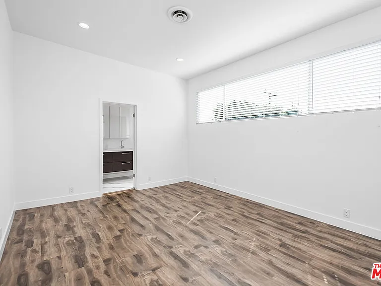 764 N Doheny Dr #2 — Photo 9