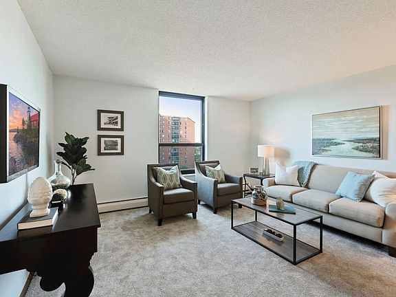 4th image of 6615 Lake Shore Dr S APT 806