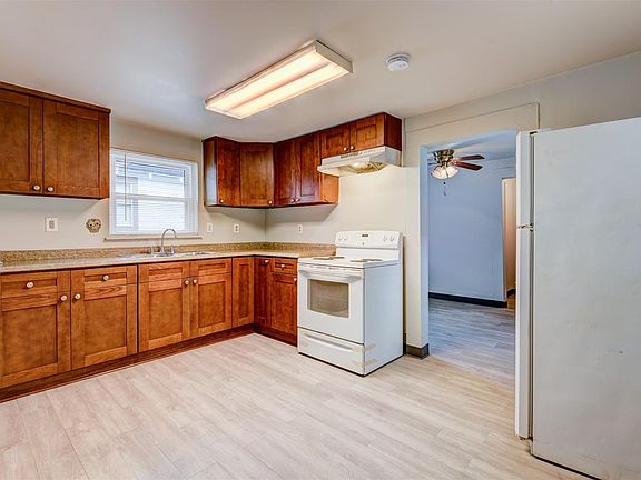 5th image of 7111 Avenue O