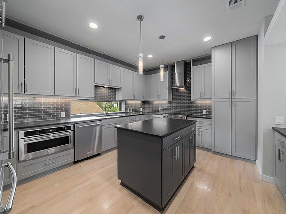 3rd image of 2201 Annex Ave Unit 102