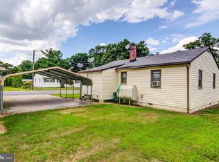 122 McLaws St E, Fredericksburg, VA 22408