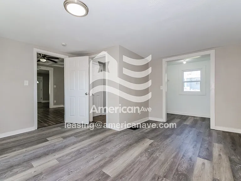 1753923_009_main_bedroom_13734110.jpg