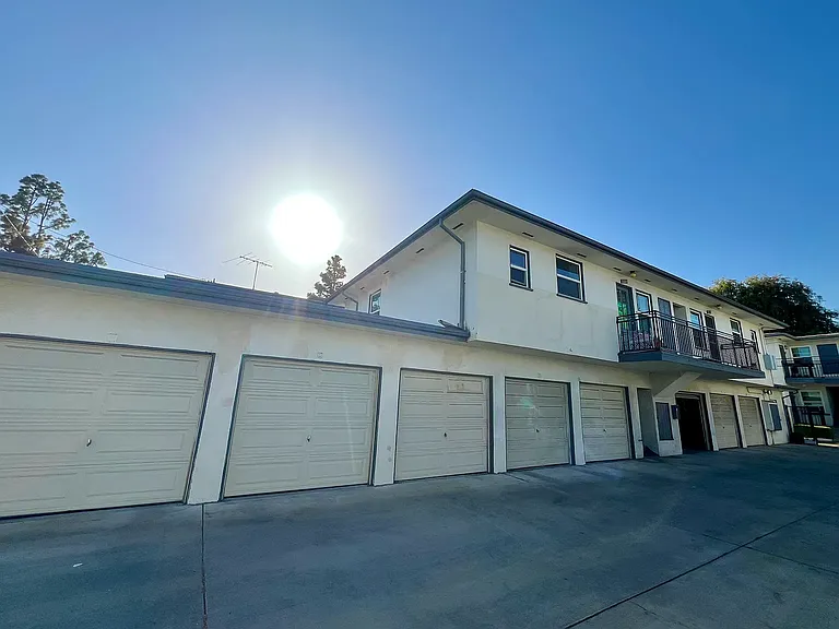 210 S Santa Anita Ave #C — Photo 4