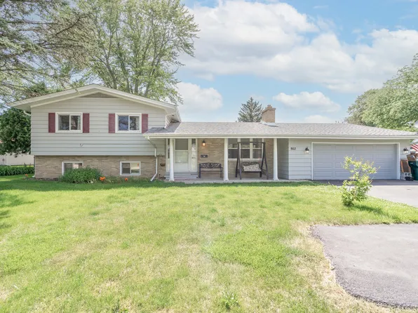 802 S Ben St, Plano, IL 60545