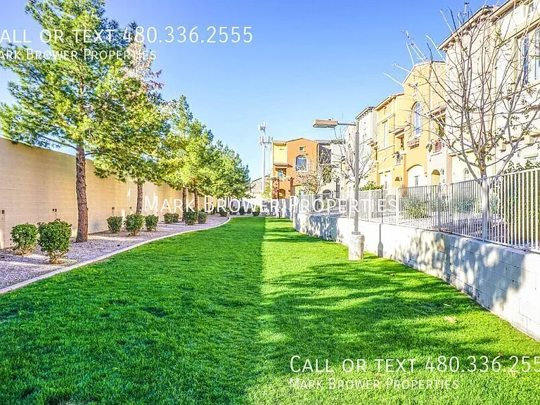 2402 E 5th St #1676 — Photo 24