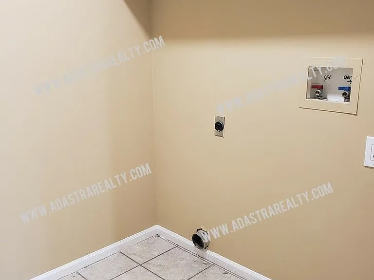 126 S Julia St — Photo 13