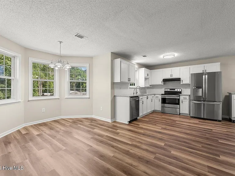 4149 Foreman Way — Photo 10