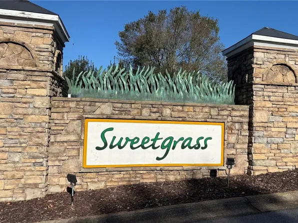 1831 Bermuda Ave, Demorest, GA 30535