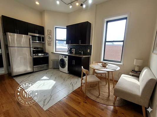 Rented by MySpaceNYC | media 2