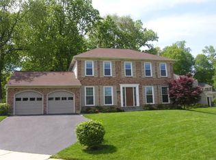6928 Spanker Dr, Burke, VA 22015