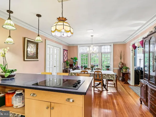 4631 Pine St APT E305, Philadelphia, PA 19143