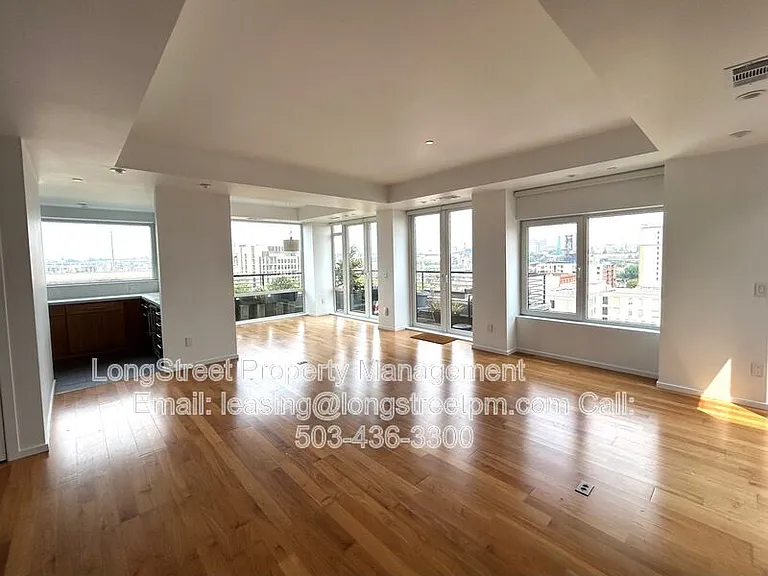 300 NW 8th Ave #902 — Photo 5
