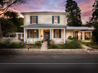 108 N Milam St, Fredericksburg, TX 78624