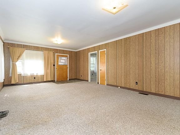 5th image of 336 N Eagle St