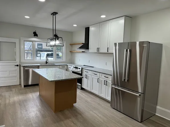 807 W Southern Ave, South Williamsport, PA 17702