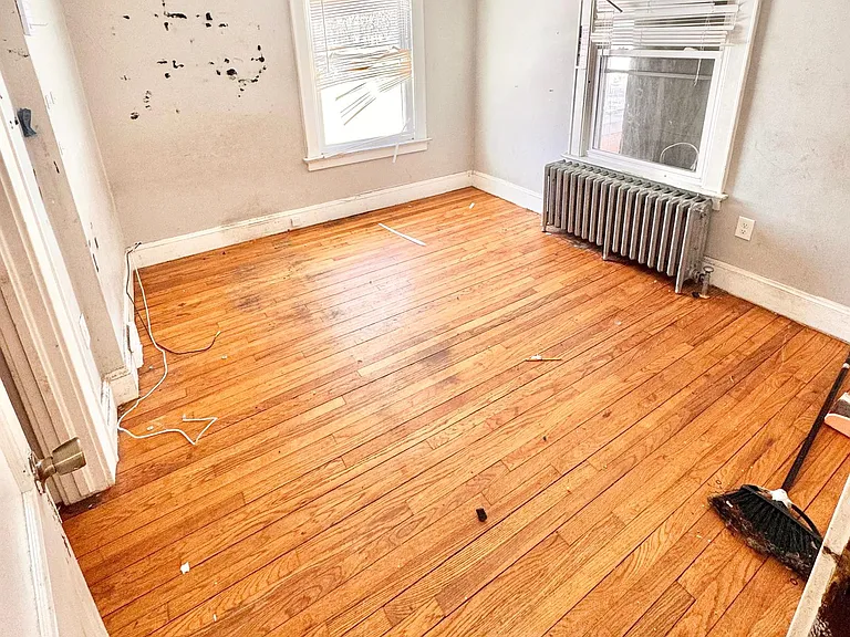 102 Benham St #4 — Photo 7