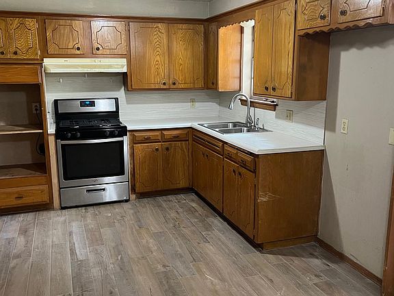 5th image of 4105 SE 14th St