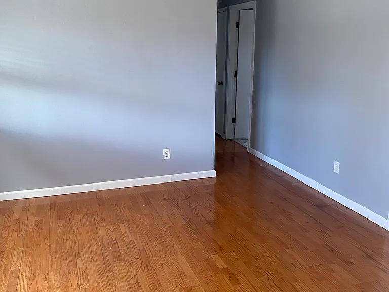 922 S Mission Ave — Photo 2