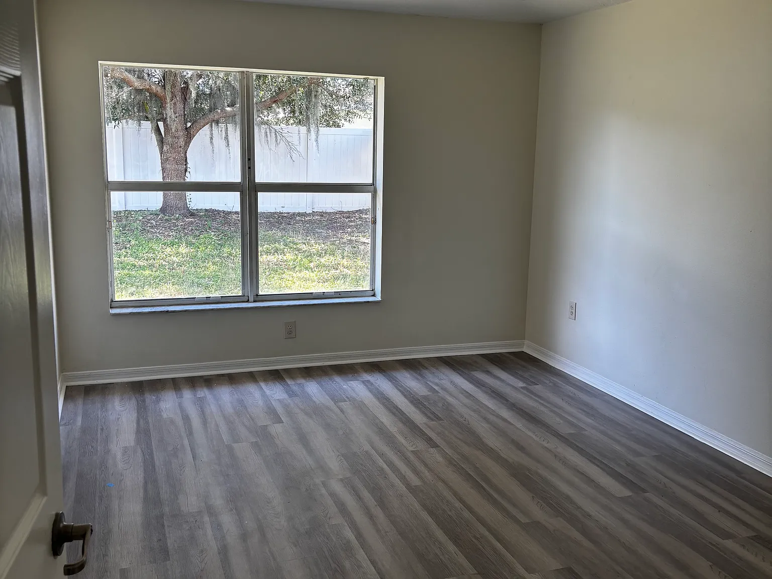 3 bed, 1146 sqft, $1,950 — Photo 4
