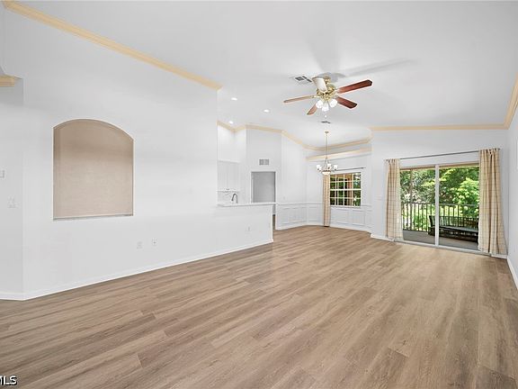 5th image of 5370 Park Rd APT 4