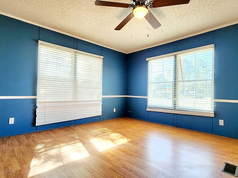 19610 Alta Vista Dr — Photo 12