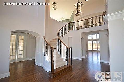 2nd image of 6948 Sea Harbor Dr