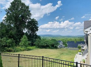 4170 Bunker Hill Dr N, Coopersburg, PA 18036