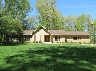 581 S Mutz Dr, Columbus, IN 47201