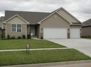 4107 NE Briarwood Dr, Ankeny, IA 50021