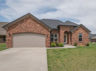 2310 Buttercup Cir, Sellersburg, IN 47172