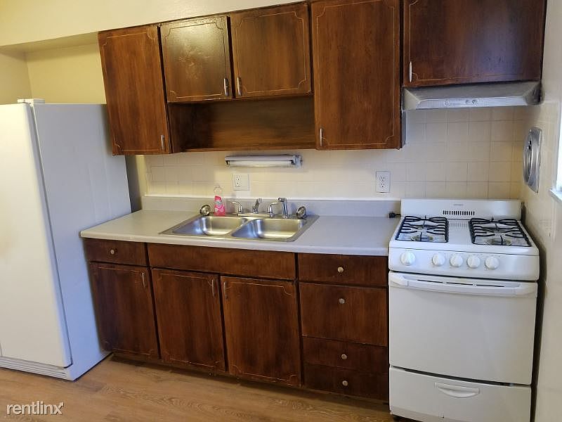 1st image of 10107 Douglas Ct