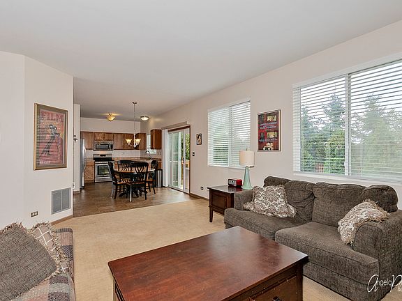 2nd image of 343 Mozart Ln