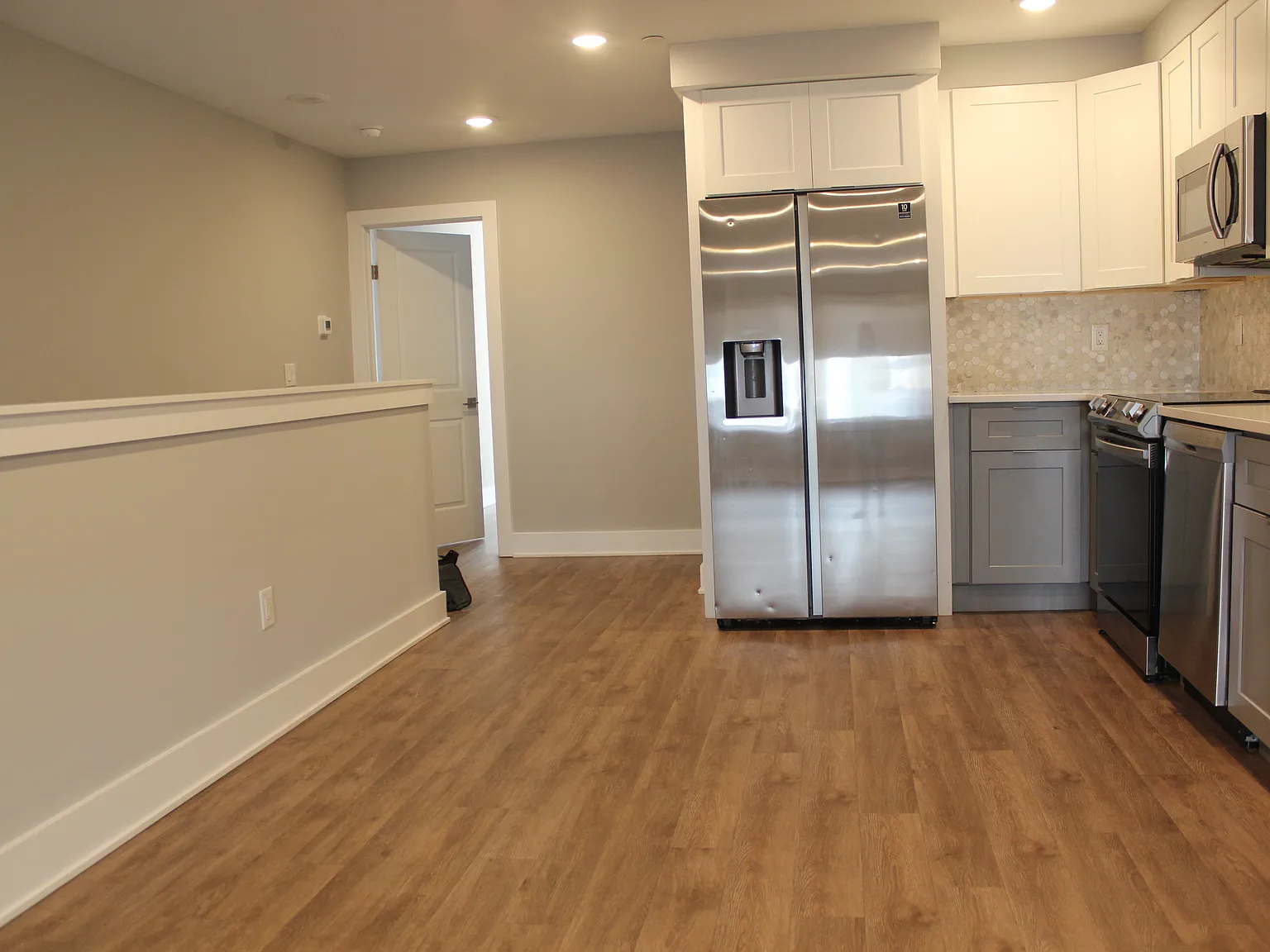 3 bed, 1875 sqft, $2,925 — Photo 3