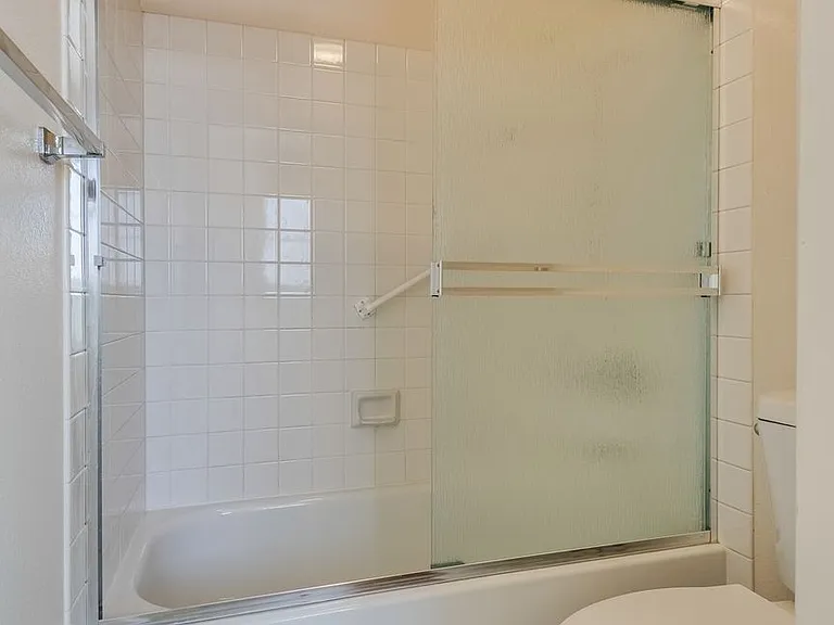 2640 Starfish Ct — Photo 14