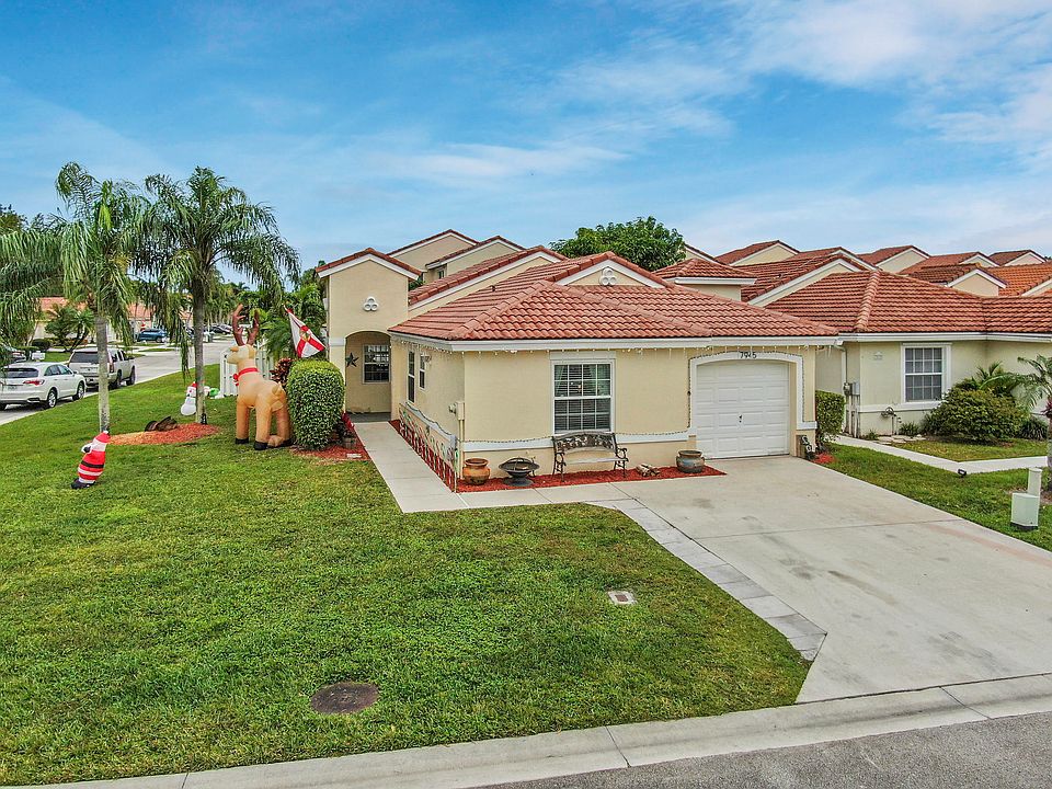 Home For Sale In LAKE CHARLESTON